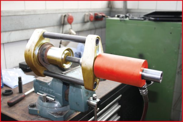 KS TOOLS Ein-/Auspresswerkzeug-Satz (440.0555)