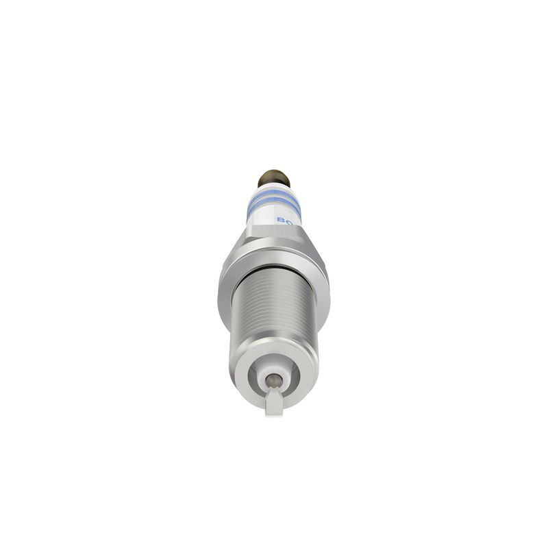BOSCH Zündkerze (0 242 240 715) BOSCH Zündkerze (0 242 240 715)