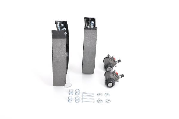 BOSCH Bremsbackensatz (0 204 114 153)
