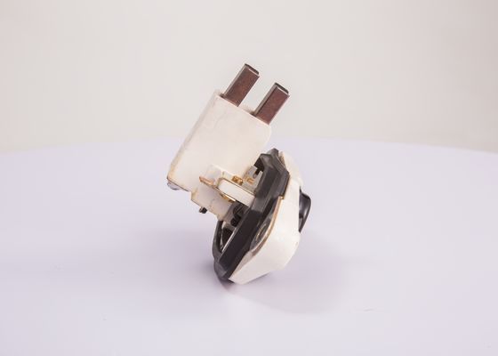 BOSCH Generatorregler (1 197 311 034)