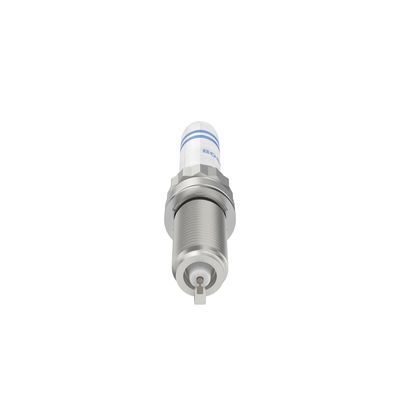BOSCH Zündkerze (0 242 145 555) BOSCH Zündkerze (0 242 145 555)
