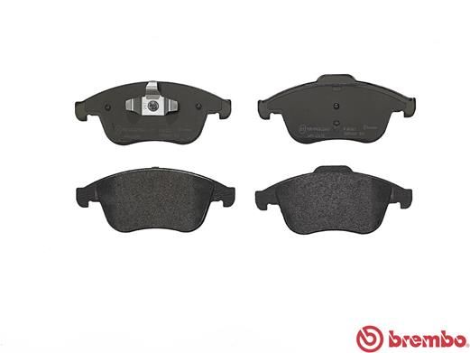 BREMBO Bremsbelagsatz, Scheibenbremse (P 68 047)