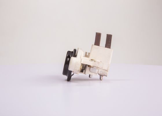 BOSCH Generatorregler (1 197 311 028) BOSCH Generatorregler (1 197 311 028)