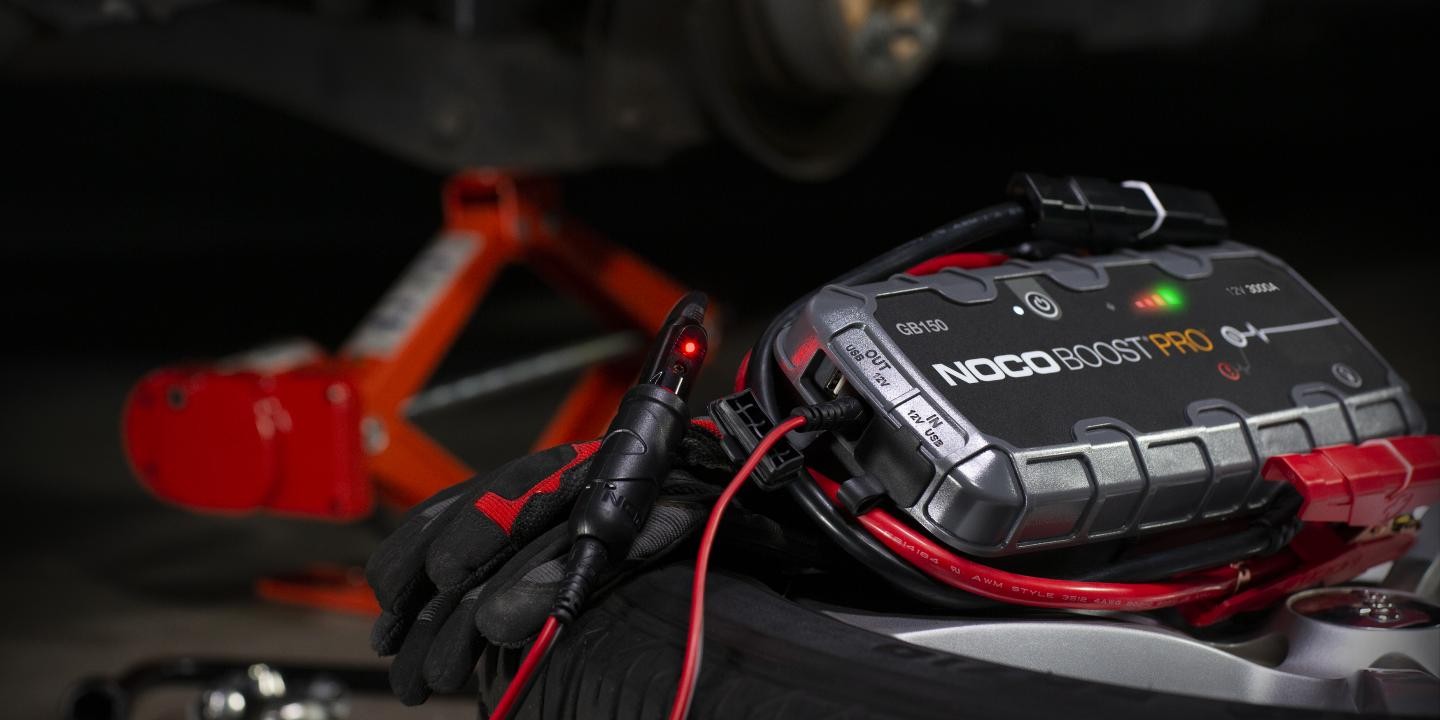 NOCO Starthilfe-Gerät Genius Boost 12 V-Lithium, 3000A + Lader