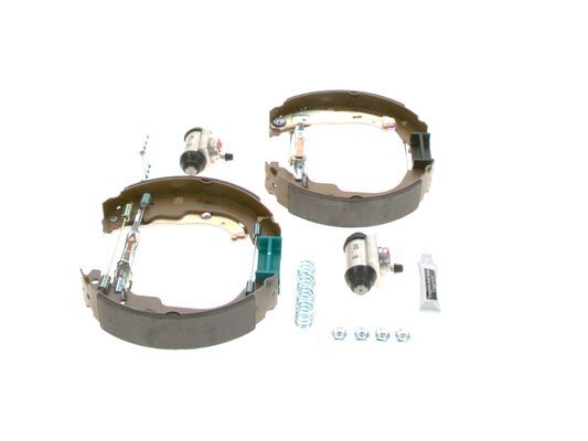BOSCH Bremsbackensatz (0 204 114 193)