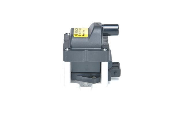 BOSCH Zündspule (0 986 221 000)