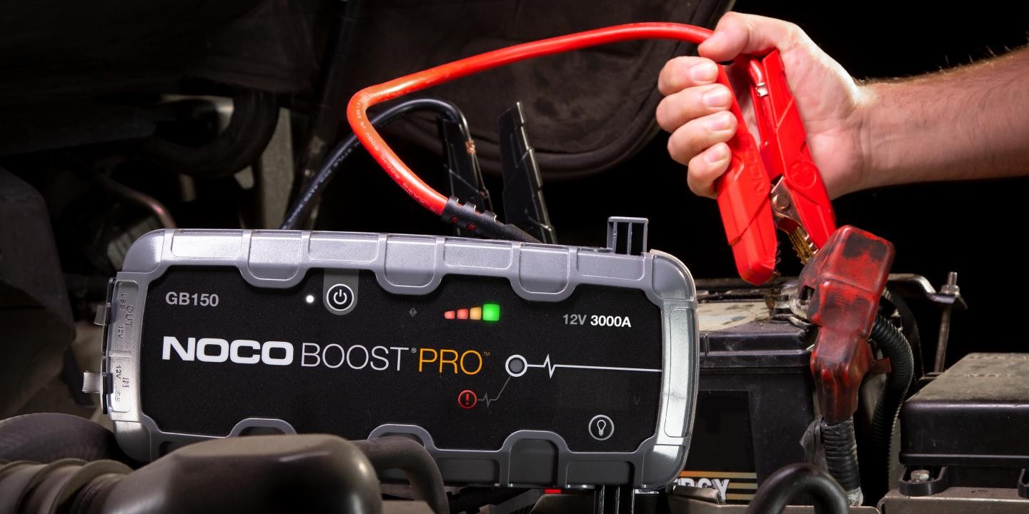 NOCO Starthilfe-Gerät Genius Boost 12 V-Lithium, 3000A + Lader